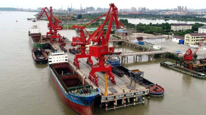 都江堰概述露天料场港口封闭问题的实行方法